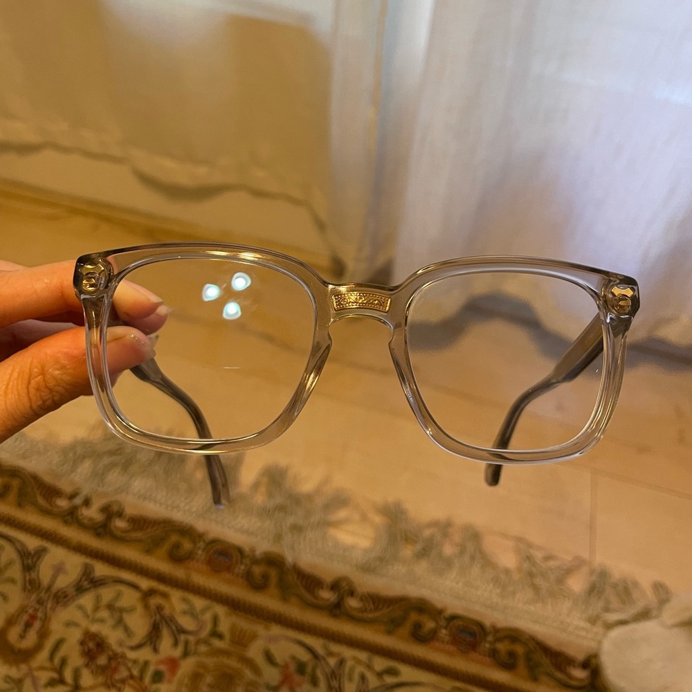Like new Gucci glasses with blue light frames